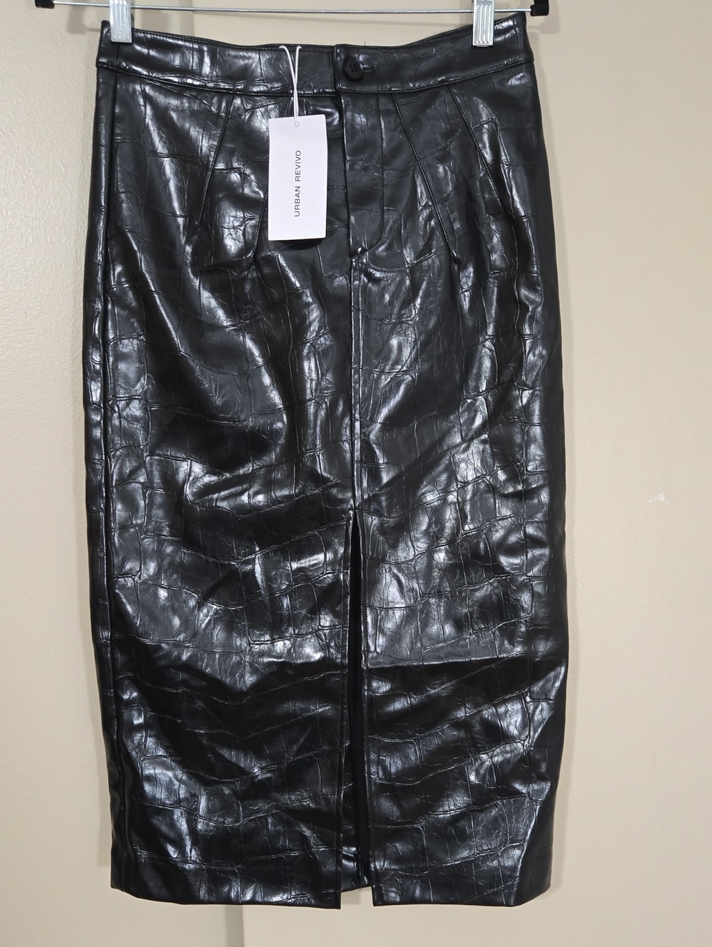 Urban Revivo Black Faux Leather Midi Pencil Skirt    Size 4 NWT